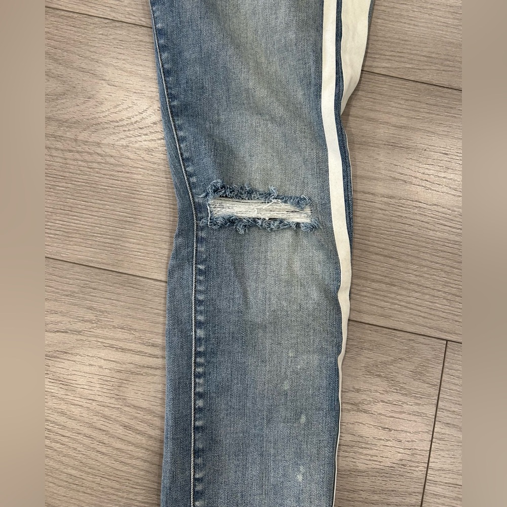 Amiri Broken Track distressed Skinny jeans w/white Stripe - Picture 9 of 16